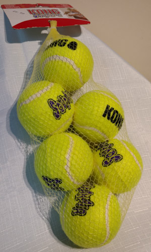 KONG Squeakair Tennis Balls 6 pack Medium